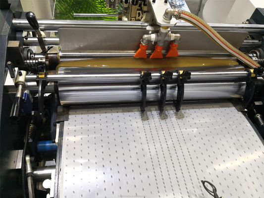 Piccola macchina completamente automatica dell'incartonamento del cartone, macchina piegante rigida della scatola