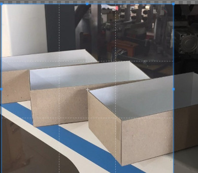 Macchina a scanalatura a doppia direzione completamente automatica per cartone rigido