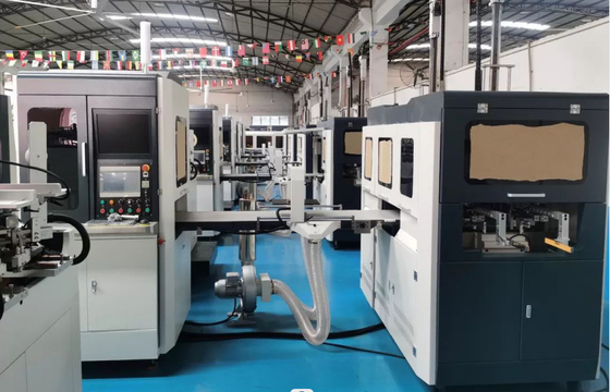 Macchina di produzione di scatole rigide a velocità elevata, completamente automatica, a doppia forma