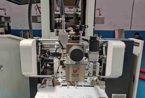 Macchina di produzione di scatole rigide a velocità elevata, completamente automatica, a doppia forma