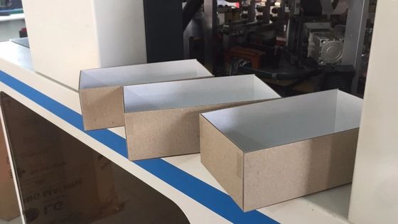 Angolo automatico del lato della pendenza che incolla macchina per gli angoli speciali delle scatole