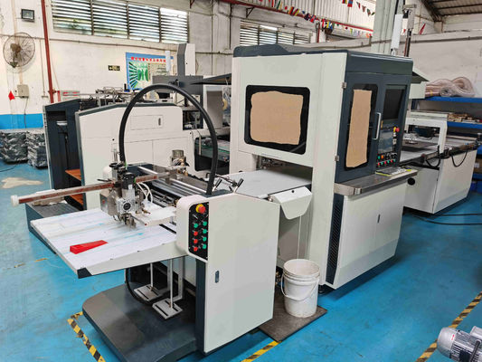Regalo completamente automatico Ring Rigid Box Making Machine dei gioielli con il posizionamento visivo