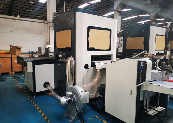 Sistema semiautomatico di applicazione della colla per la linea di produzione della copertura rigida della scatola