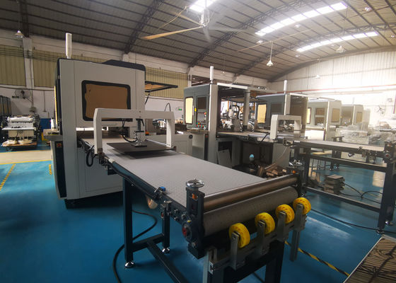macchina 1855kg di 34pcs/Min Shoe Packaging Box Making con il posizionamento