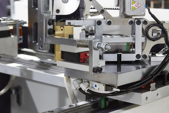 Filatoio d'angolo pneumatico automatico per l'incartonamento cosmetico