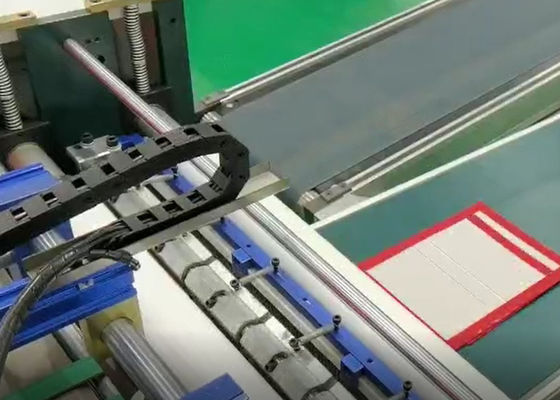 cassa automatica della copertina dura di 100mm-450mm che fa la scatola di Cigaratte del vino della macchina