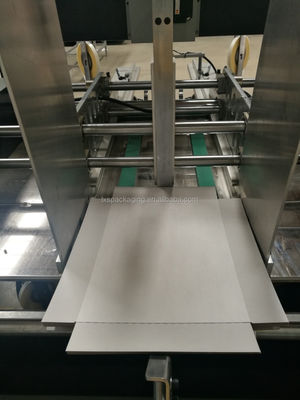 Nastro di plastica automatico per l'angolo della scatola che incolla macchina per la scatola rigida e le scatole speciali di forma