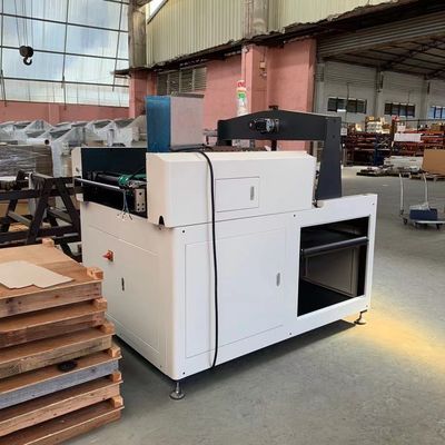 Attaccare il contenitore di regalo accantona la macchina con velocità 70pcs al minuto per la macchina dell'incartonamento del cartone